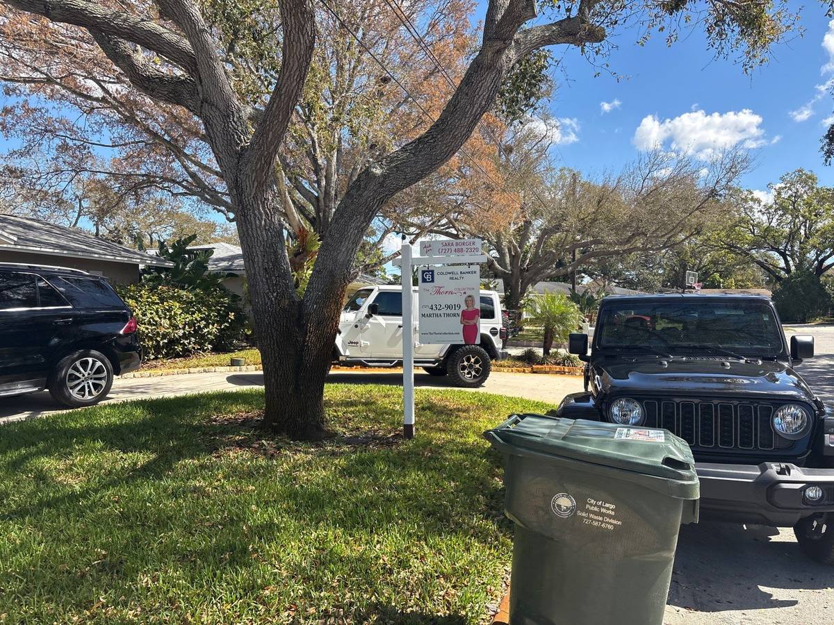 shingle roof replacement in Largo, Florida