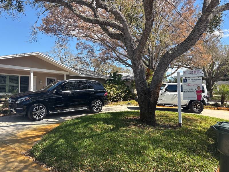 completed roofing project in Largo FL