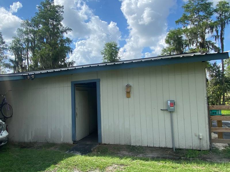 roofing project near W Pearl Ave in Tampa