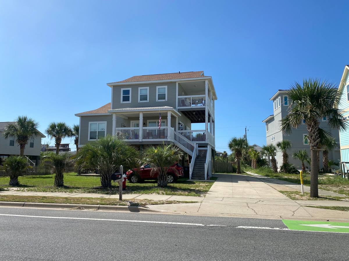 roof replacement in Pensacola Beach, Florida