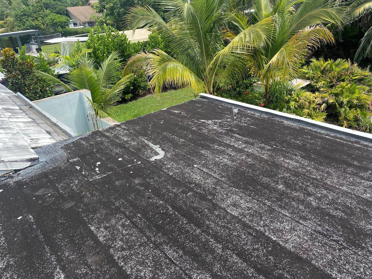 roof replacement in Palmetto Bay, Florida