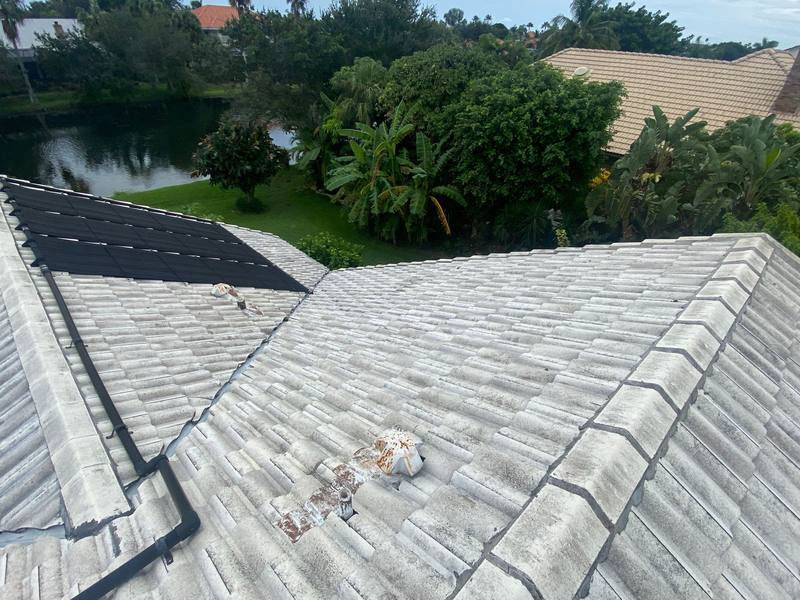roofing project near Lanternback Island Dr in Satellite Beach