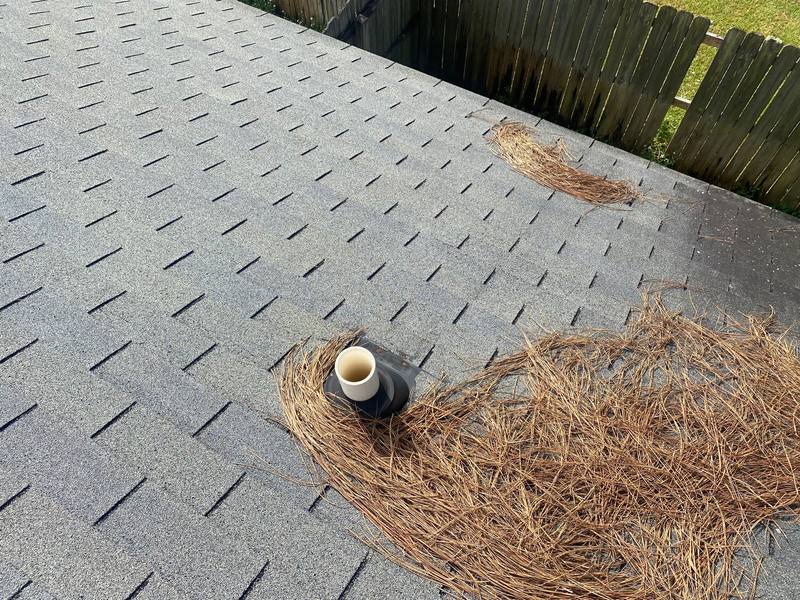 roofing project near Whispering Pines Blvd in Navarre