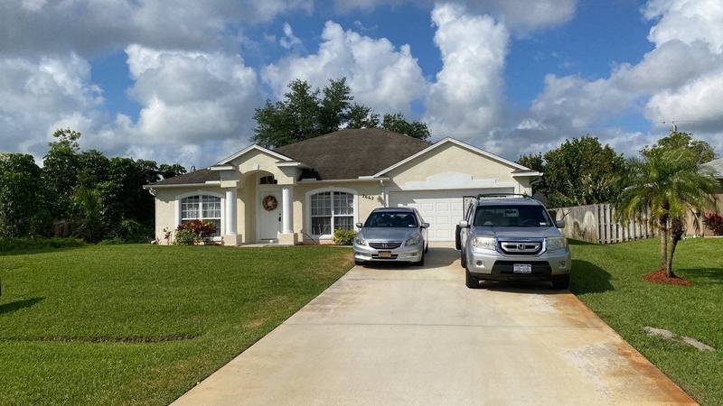 roof replacement in Port St. Lucie, Florida