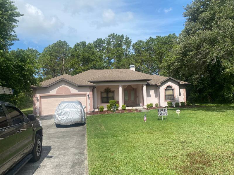 residential roof replacement by Hloska Roofing in Brooksville