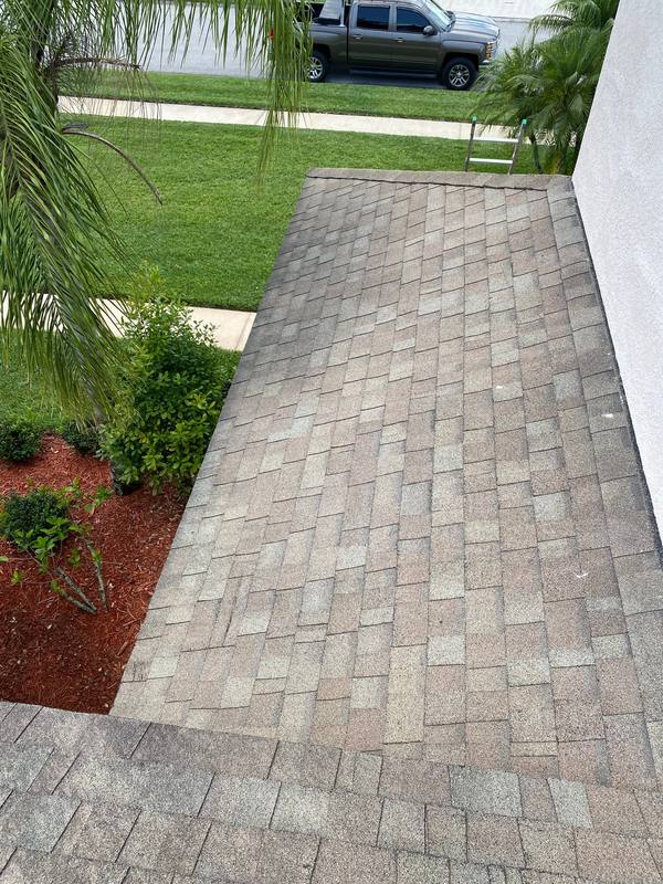 residential roof replacement by Hloska Roofing in Kissimmee