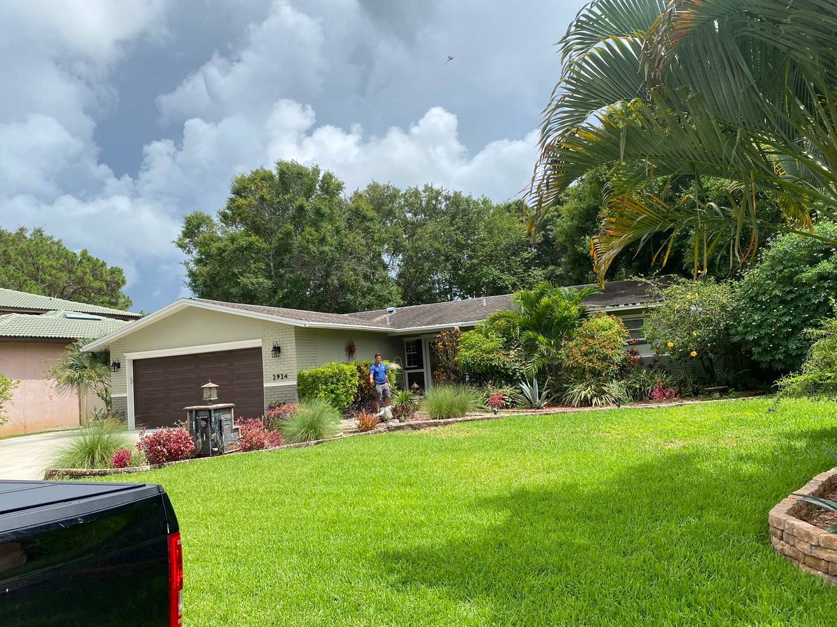 roof replacement in St. Petersburg, Florida