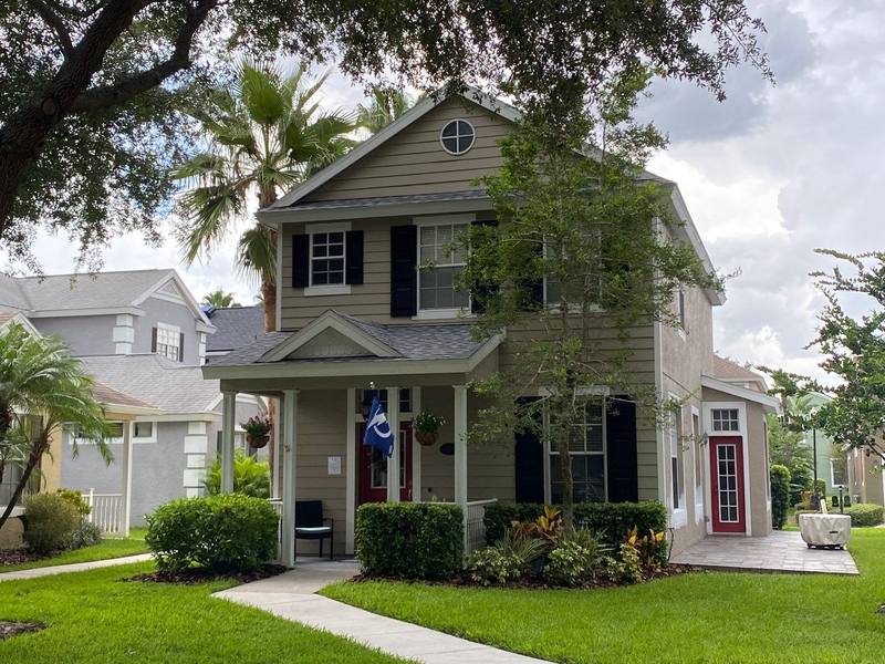 roofing project near Ashford Gables Ct in Tampa