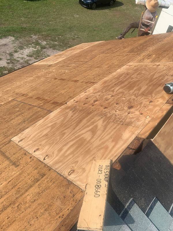 roofing project near Old Country Ln in Dade City