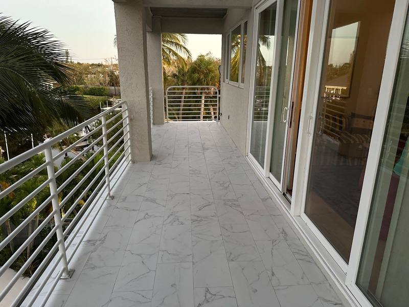 completed roofing project in Siesta Key FL