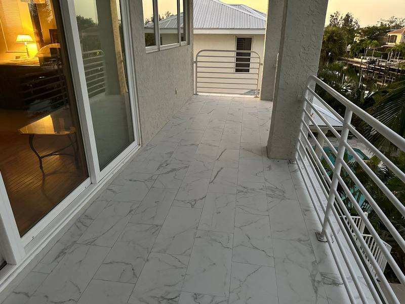 roofing project near Oxford Dr in Siesta Key