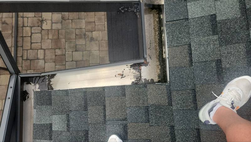 residential roof replacement by Hloska Roofing in Ruskin