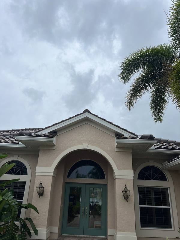 residential roof replacement by Hloska Roofing in Venice