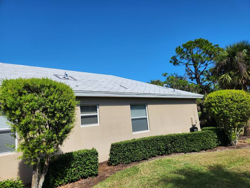 completed roofing project in Venice FL
