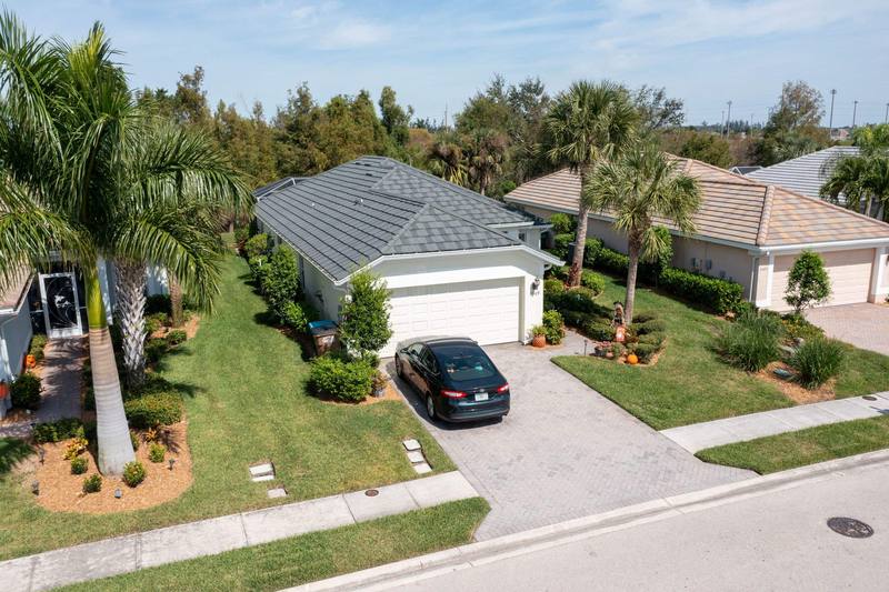 completed roofing project in Cape Coral FL
