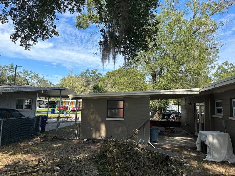 roofing project near E Crenshaw St in Tampa