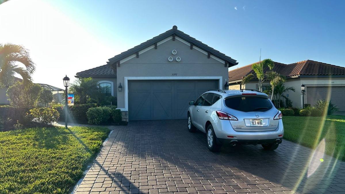roof replacement in Sarasota, Florida