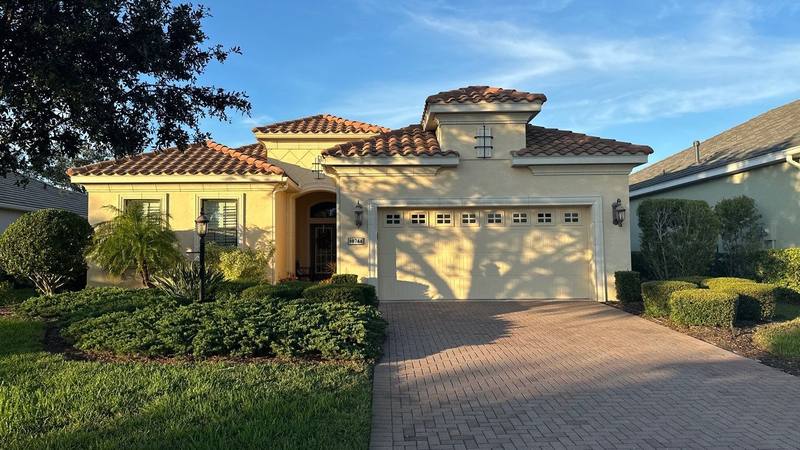 completed roofing project in Englewood FL
