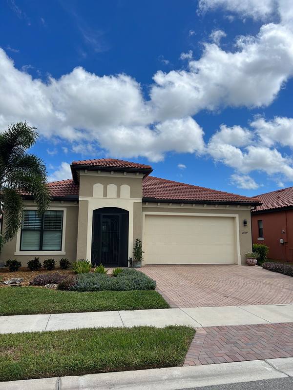residential roof replacement by Hloska Roofing in Venice