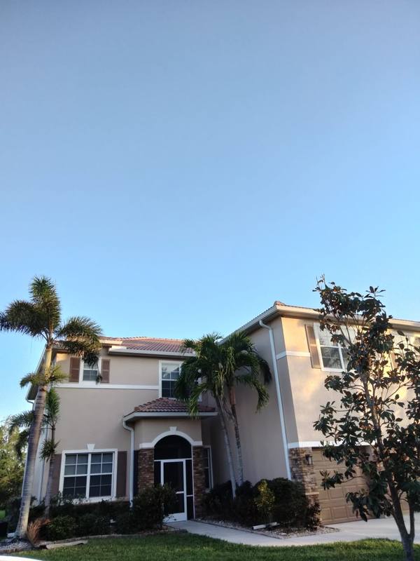 completed roofing project in Cape Coral FL