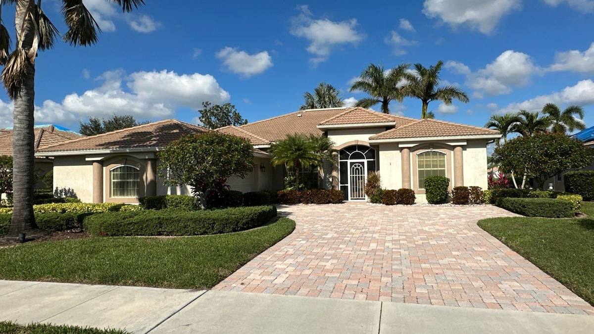 roof replacement in Venice, Florida