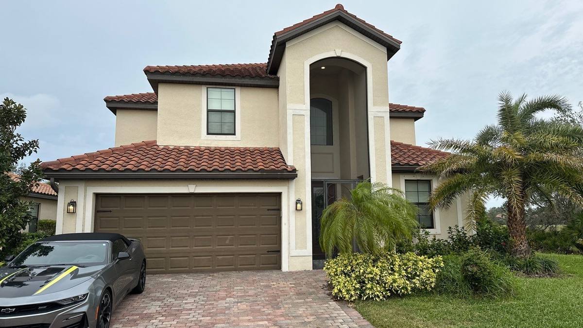 roof replacement in Venice, Florida