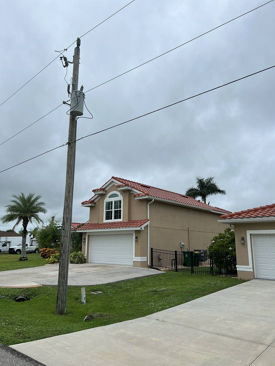 roof replacement in Port Charlotte, Florida