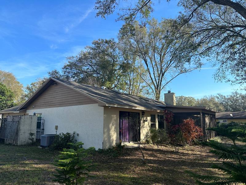 residential roof replacement by Hloska Roofing in Land O' Lakes