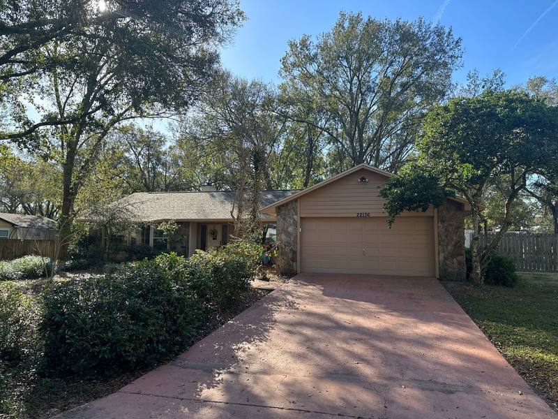 residential roof replacement by Hloska Roofing in Land O' Lakes