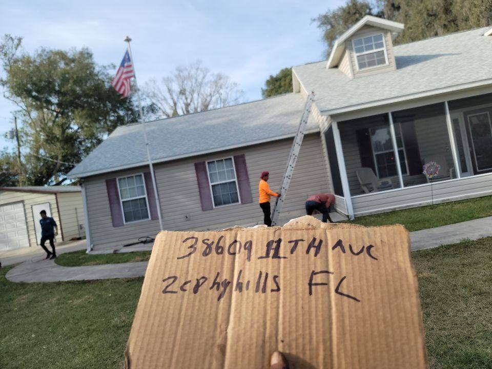 roof replacement in Zephyrhills, Florida