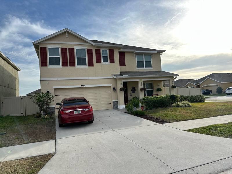 residential roof replacement by Hloska Roofing in Gibsonton
