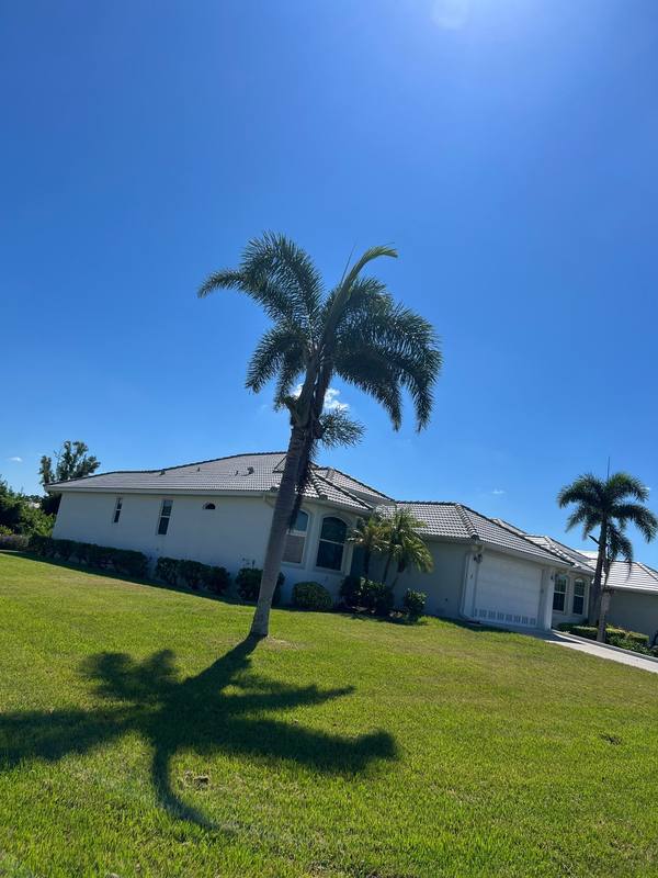 completed roofing project in Placida FL