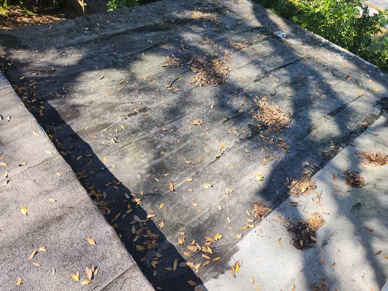 residential roof replacement by Hloska Roofing in Sarasota