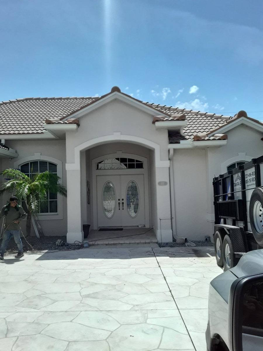 roof replacement in Venice, Florida