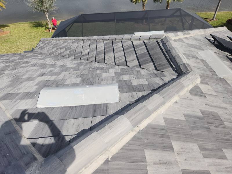 completed roofing project in Venice FL
