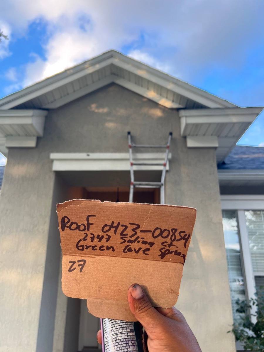 roof replacement in Green Cove Springs, Florida