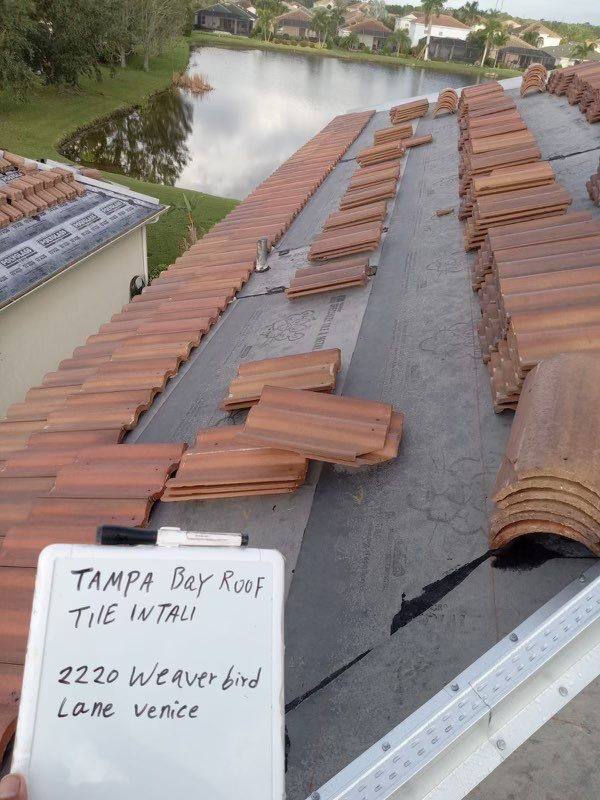 roofing project near Weaver Bird Ln in Venice