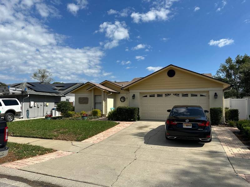 completed roofing project in Lutz FL
