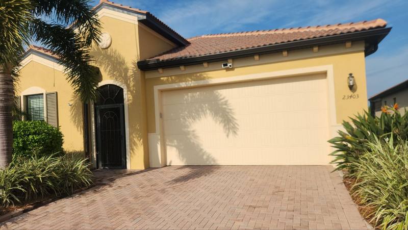 residential roof replacement by Hloska Roofing in Venice