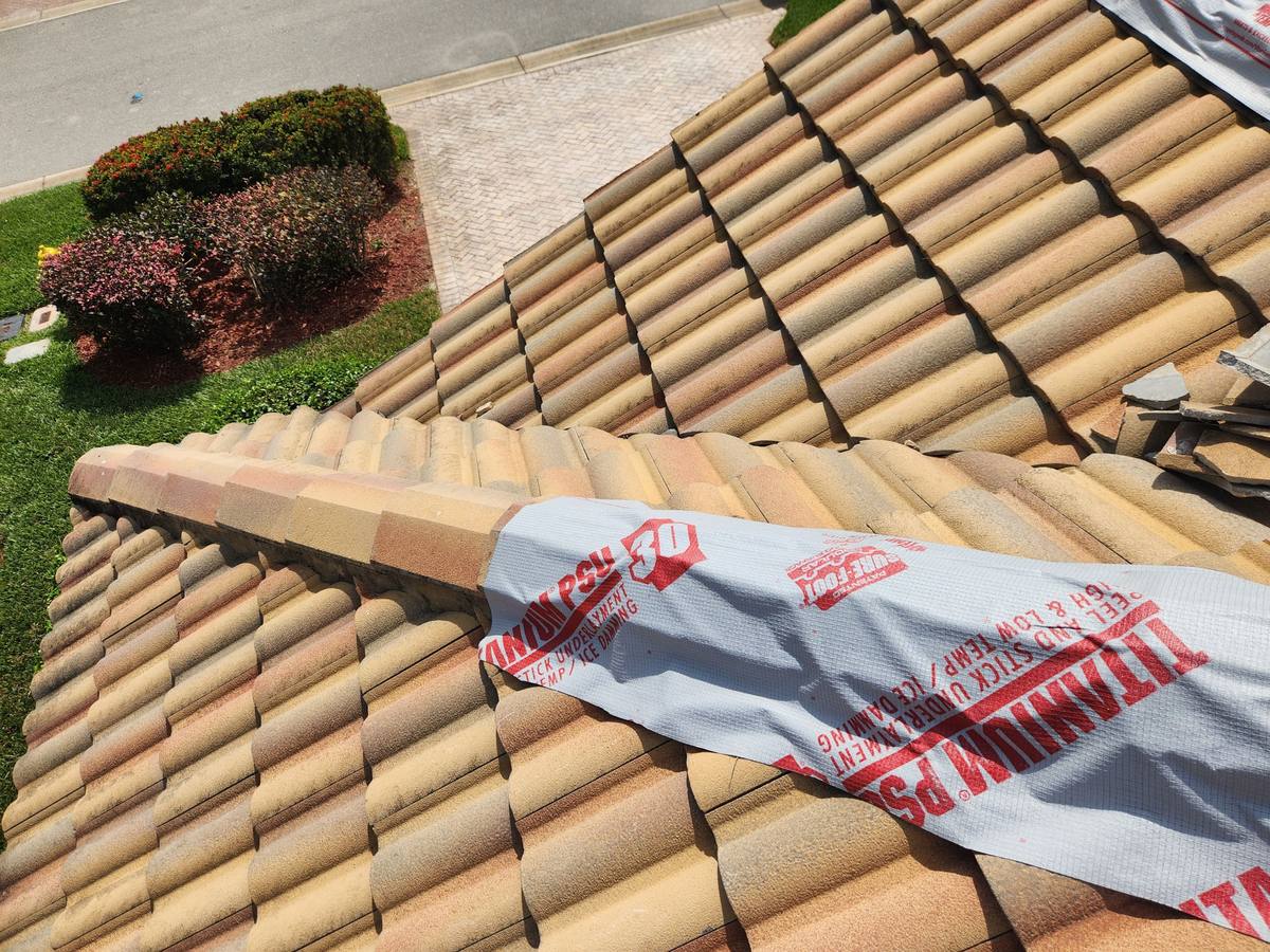 roof replacement in Fort Myers, Florida