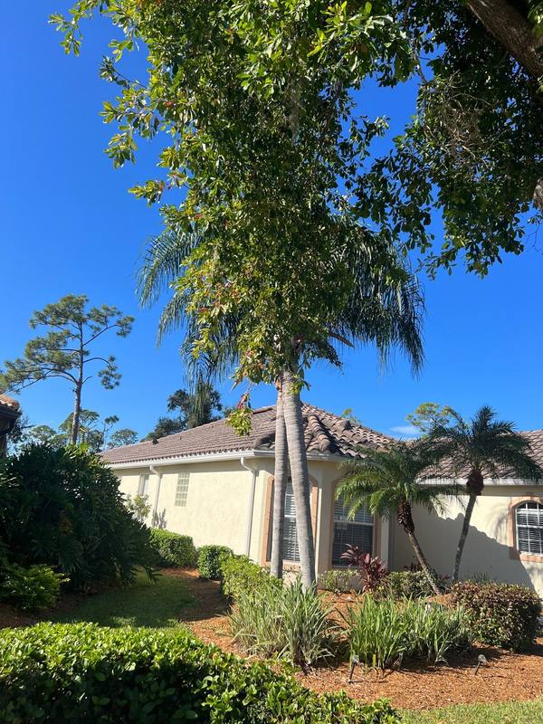 completed roofing project in North Port FL