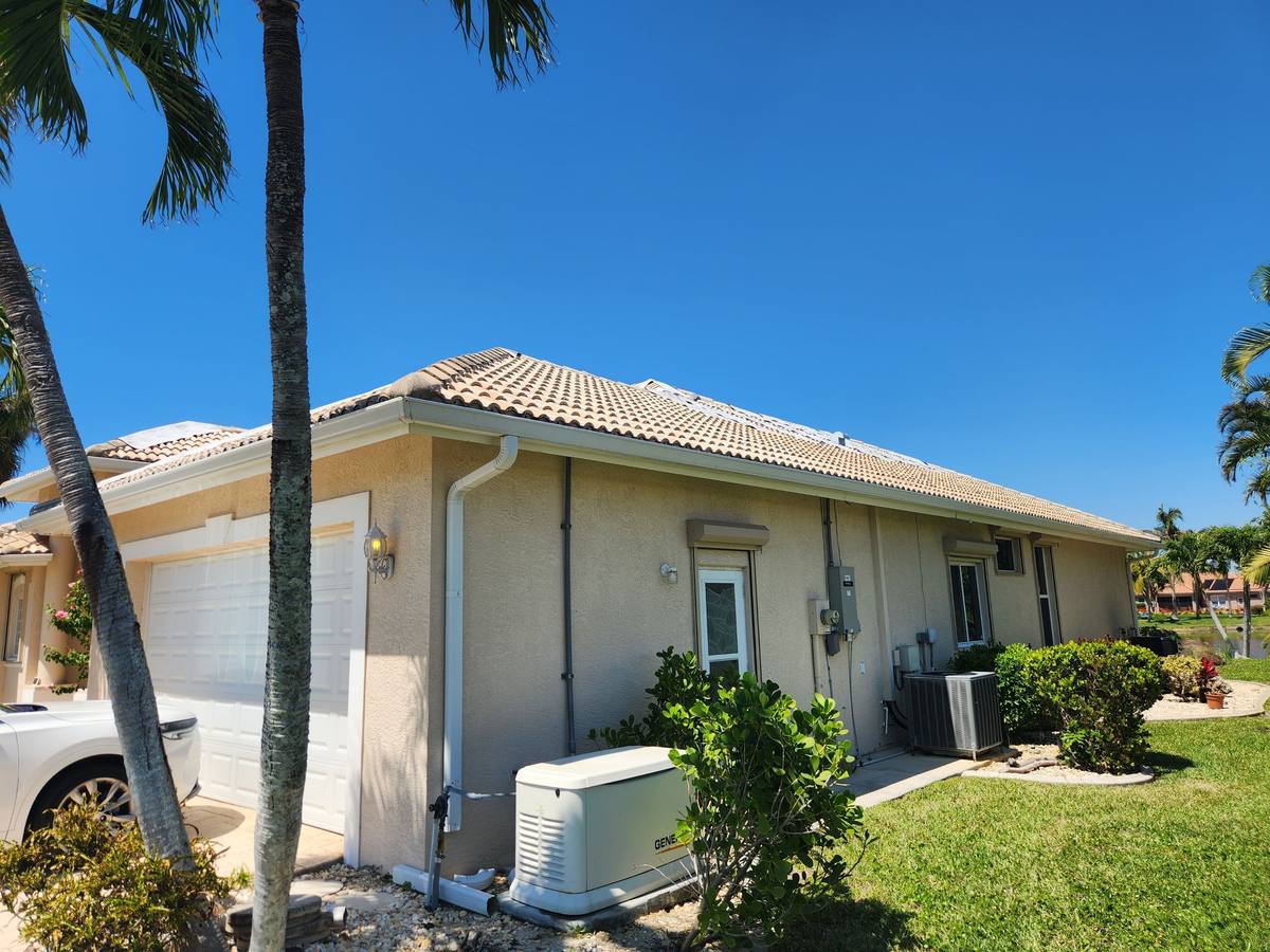 roof replacement in Fort Myers, Florida