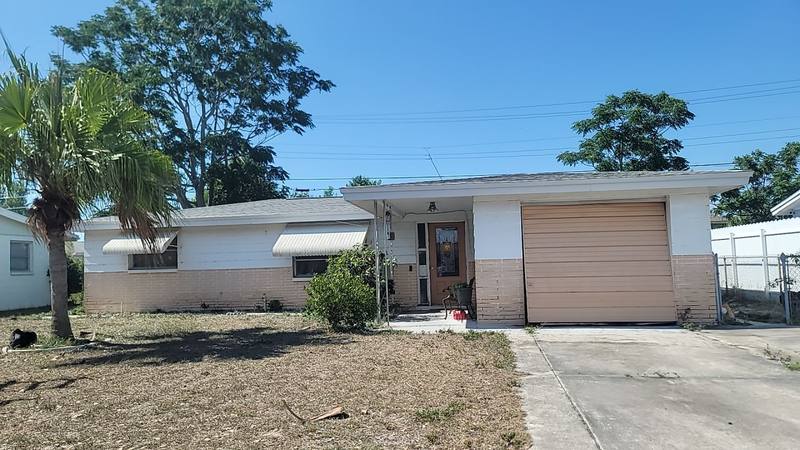 residential roof replacement by Hloska Roofing in Holiday