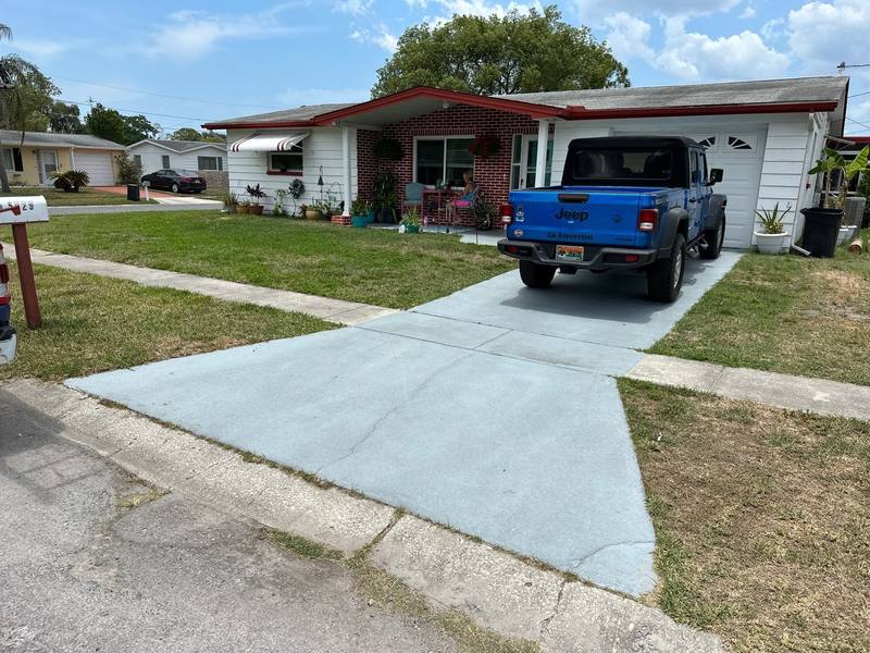 residential roof replacement by Hloska Roofing in Holiday