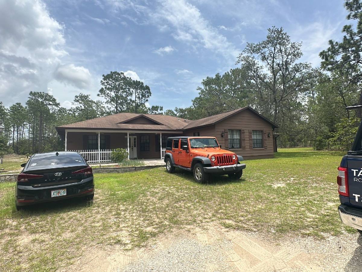 roof replacement in Brooksville, Florida