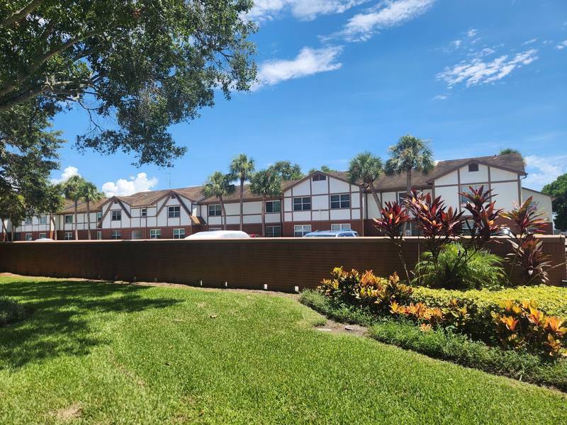 completed roofing project in St. Petersburg FL
