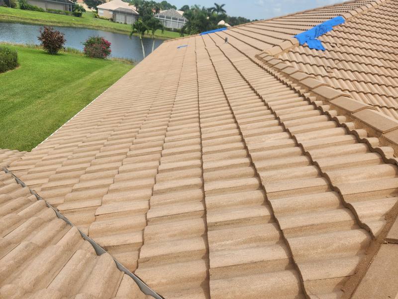 roofing project near Berkley Way in Lehigh Acres
