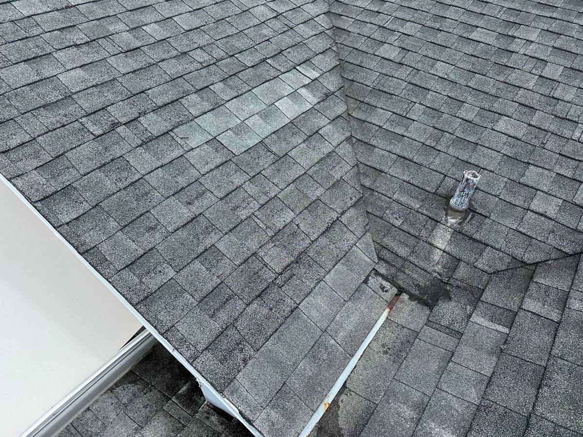 roof replacement in Vero Beach, Florida
