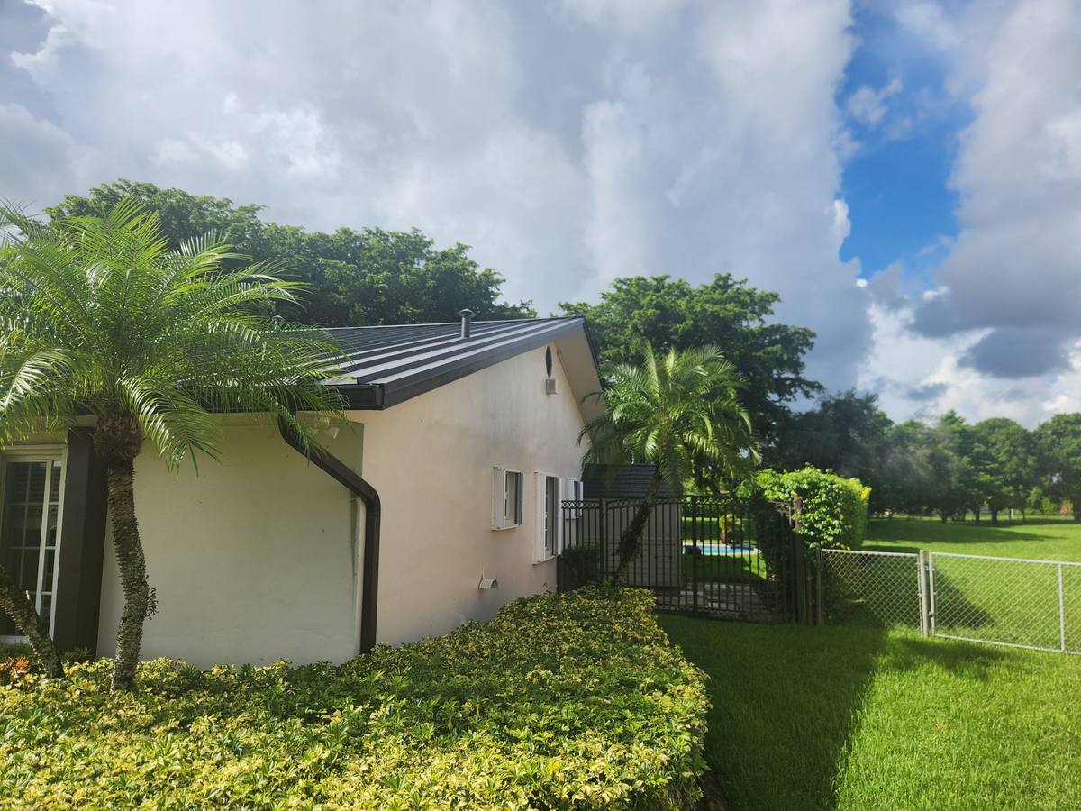 roof replacement in Miami, Florida