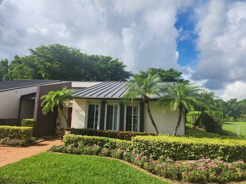 completed roofing project in Miami FL